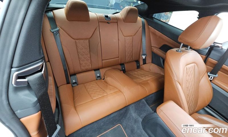 BMW 4-Series M440i xDrive Coupe