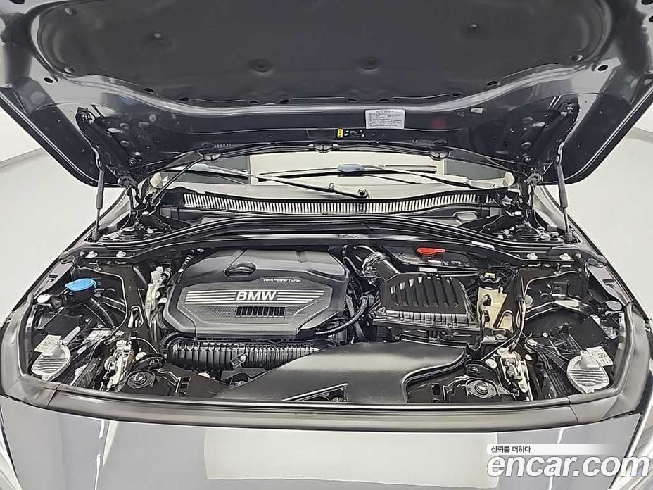 BMW 2-Series i220 Advantage