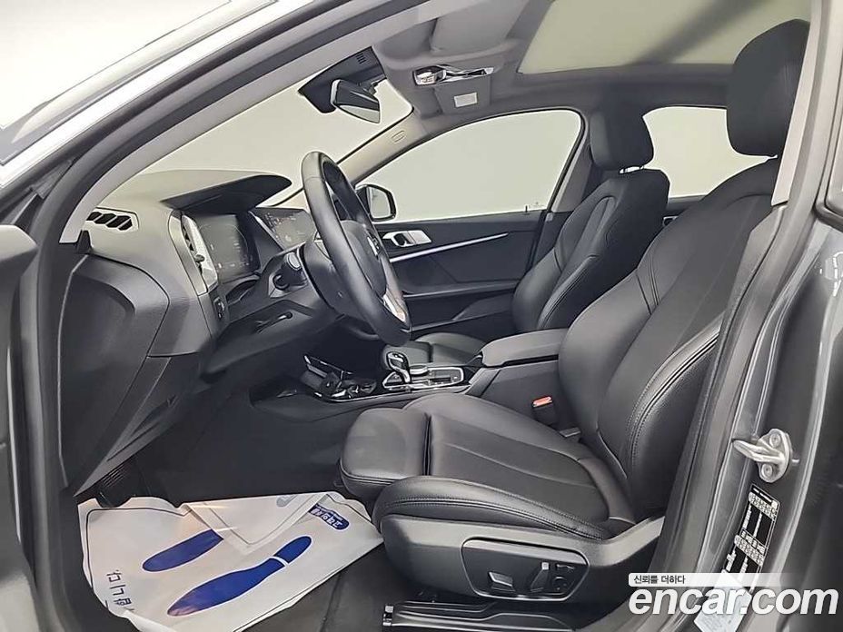 BMW 2-Series i220 Advantage