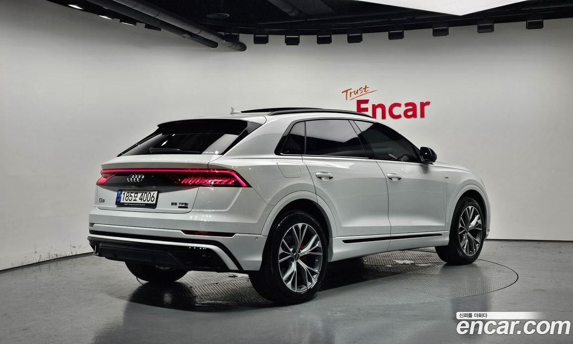 Audi Q8 55 TFSI Quattro Premium