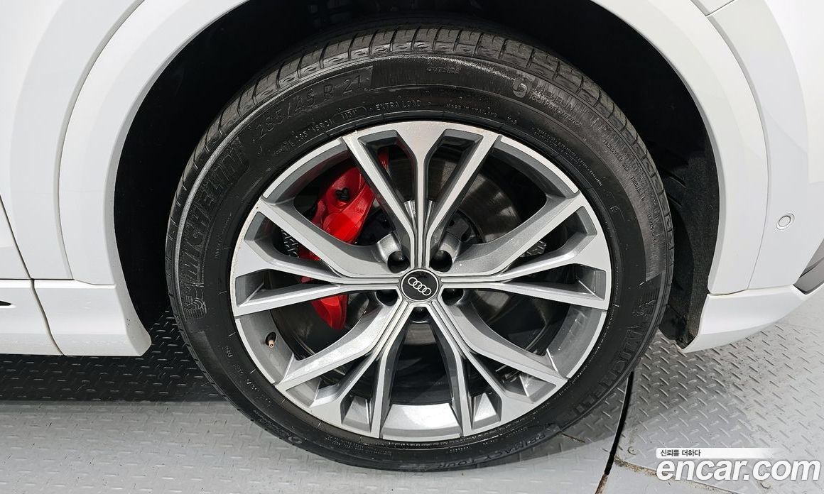 Audi Q8 55 TFSI Quattro Premium