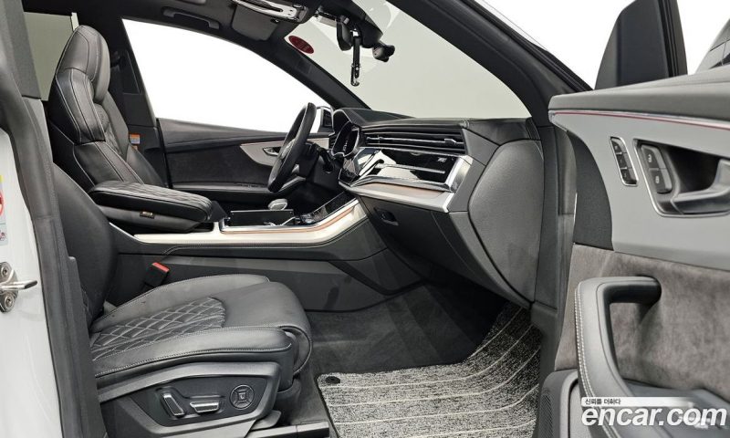 Audi Q8 55 TFSI Quattro Premium