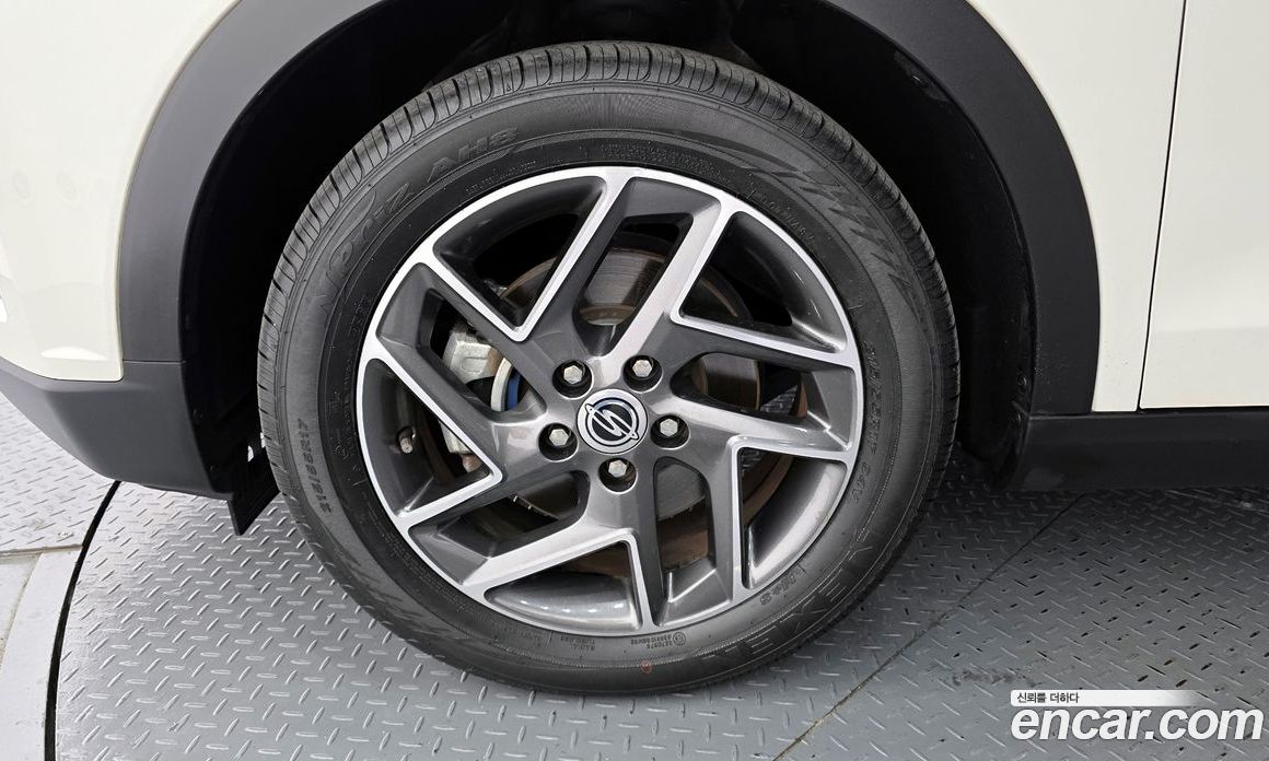 SsangYong Tivoli Gasoline 1.5 2WD
