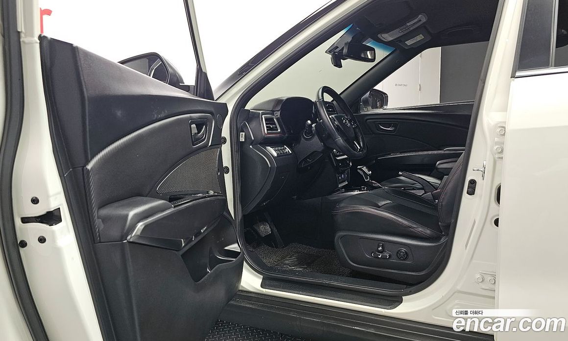 SsangYong Tivoli Gasoline 1.5 2WD
