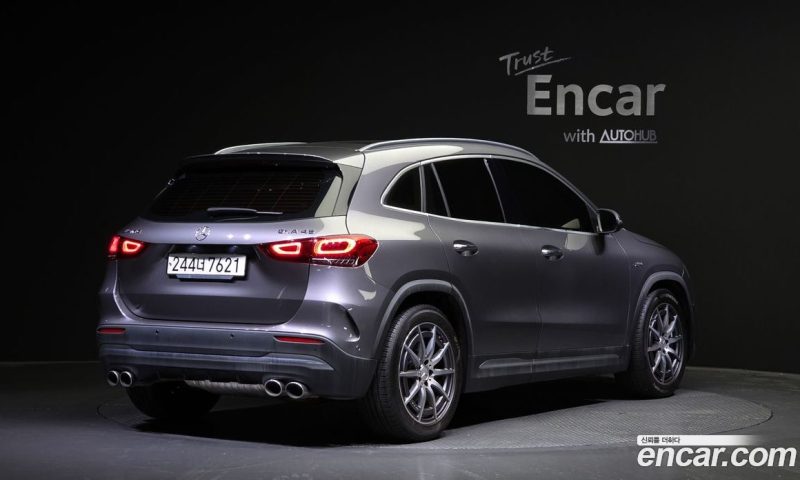 Mercedes Benz GLA-Class GLA45 AMG 4MATIC+