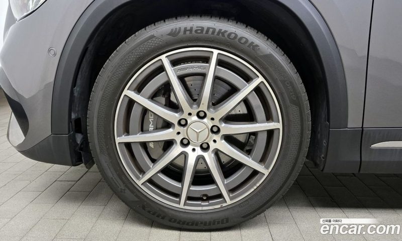 Mercedes Benz GLA-Class GLA45 AMG 4MATIC+