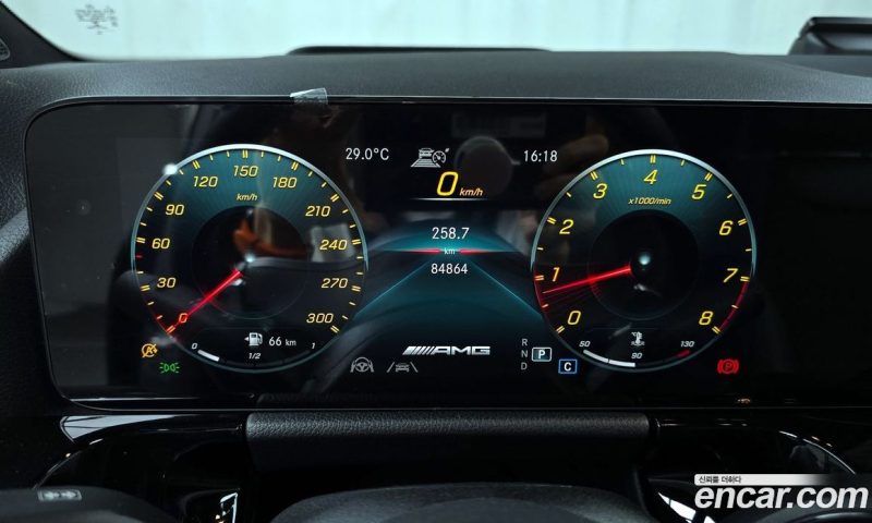 Mercedes Benz GLA-Class GLA45 AMG 4MATIC+