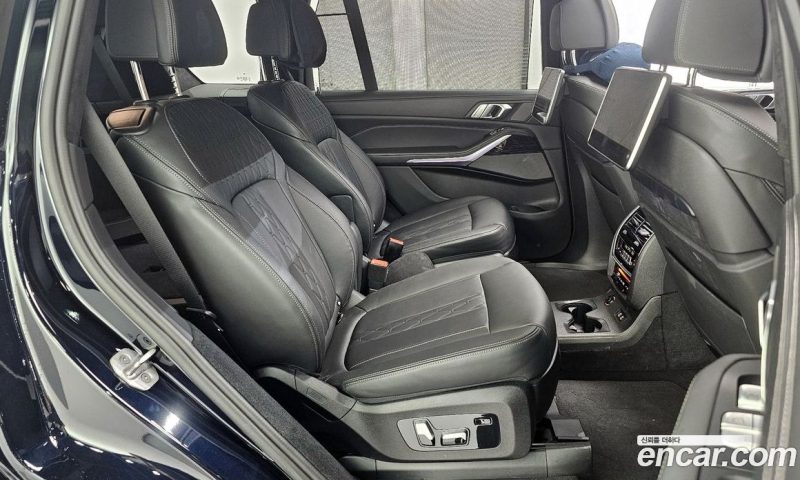 BMW X7 xDrive i40 M Sport 6STR