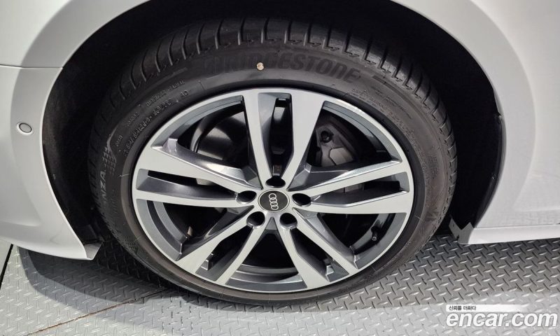 Audi A6 45 TFSI Premium