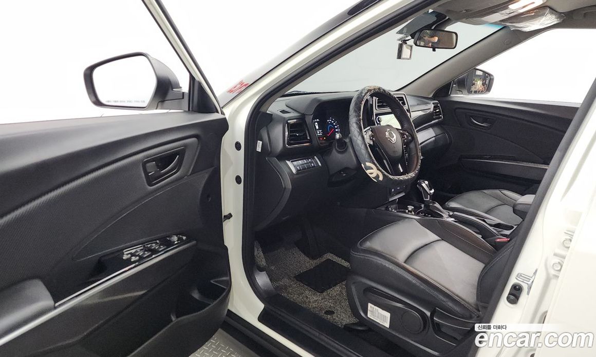 SsangYong Tivoli Gasoline 1.5 2WD