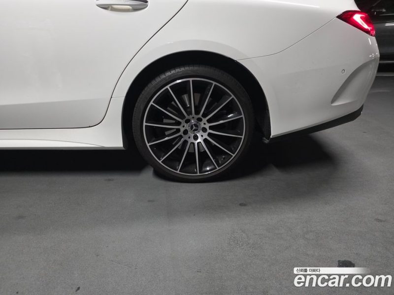 Mercedes Benz CLS-Class CLS450 4MATIC AMG Line