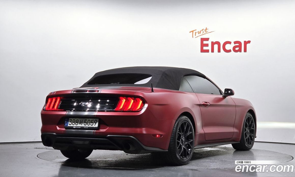 Ford Mustang Convertible