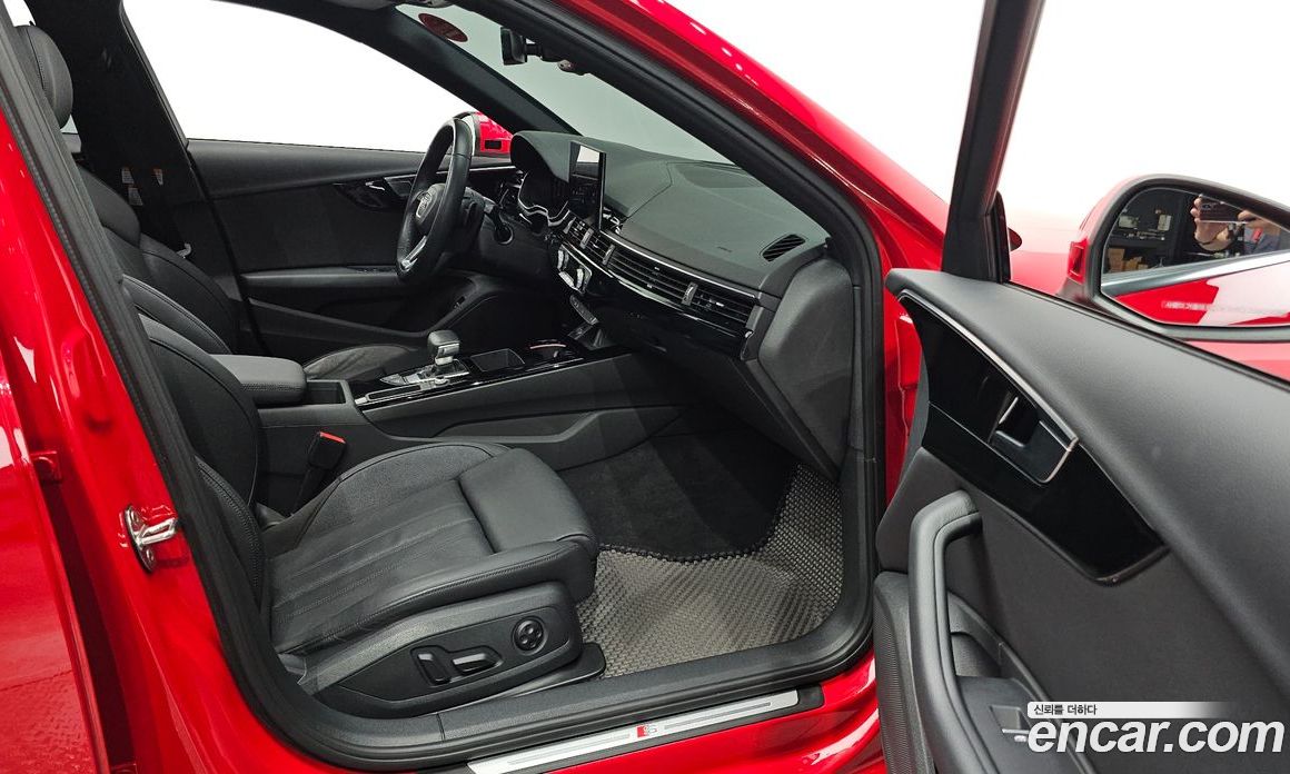 Audi A4 40 TFSI Premium