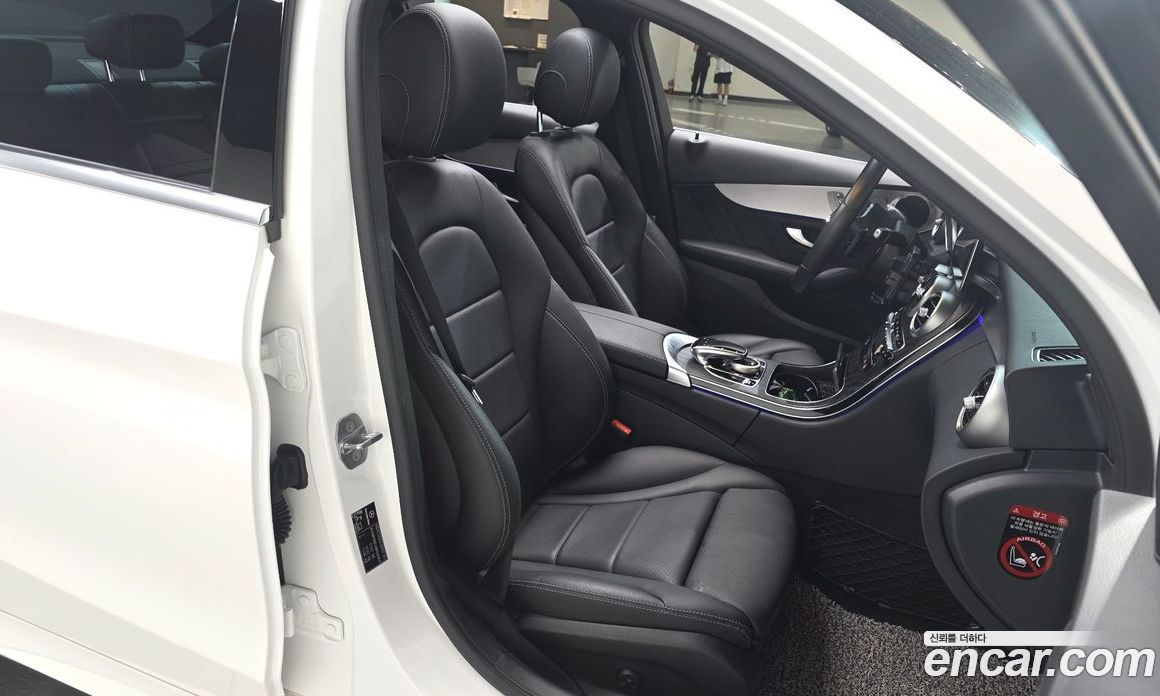 Mercedes Benz C-Class C200 AMG Line