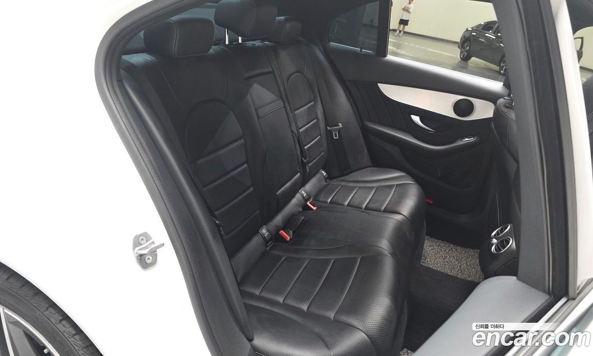 Mercedes Benz C-Class C200 AMG Line