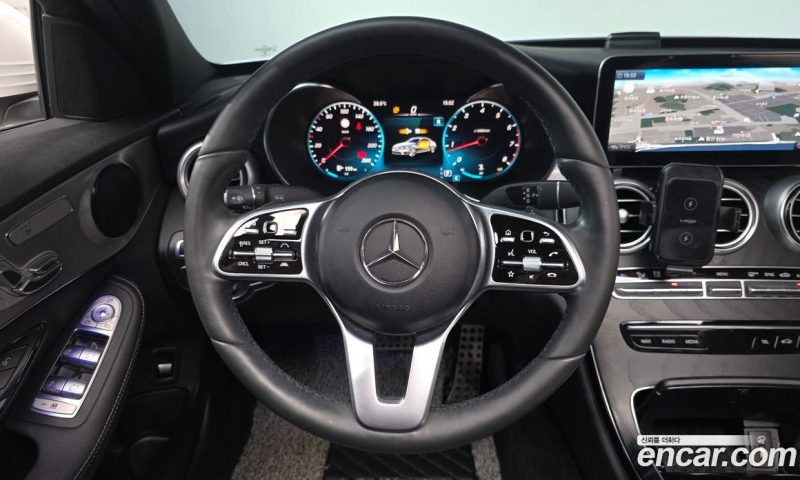Mercedes Benz C-Class C200 AMG Line