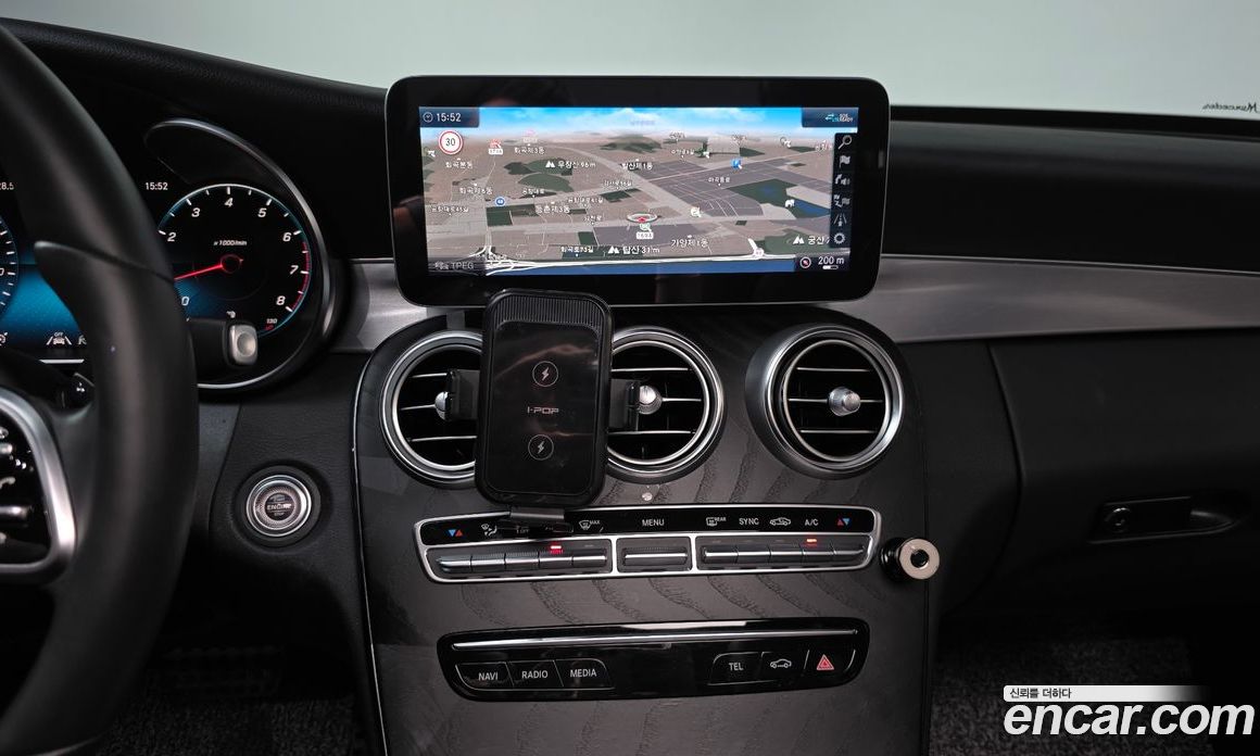 Mercedes Benz C-Class C200 AMG Line