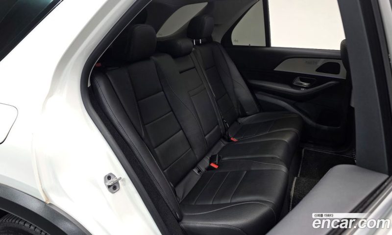 Mercedes Benz GLE-Class GLE300d 4MATIC