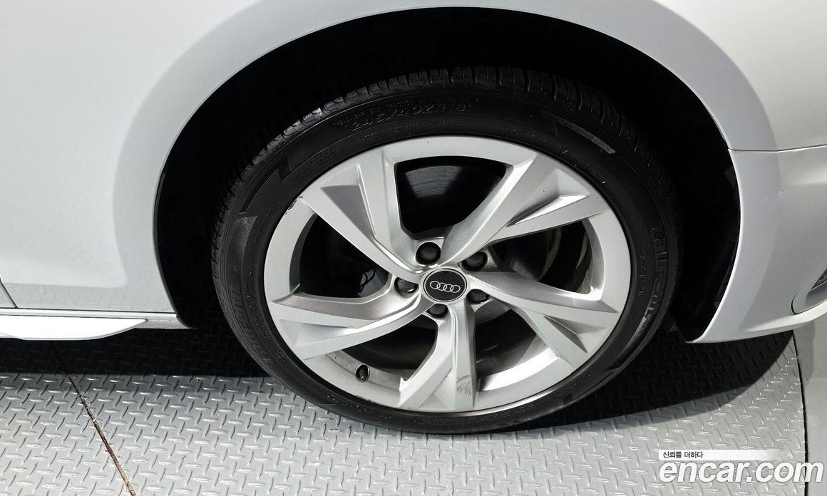 Audi A4 40 TFSI Premium