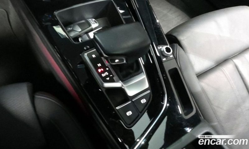 Audi A4 40 TFSI Premium