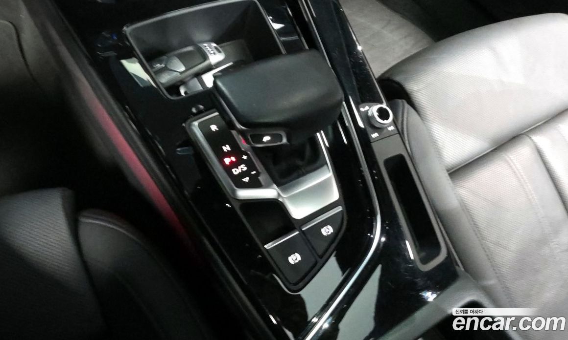 Audi A4 40 TFSI Premium