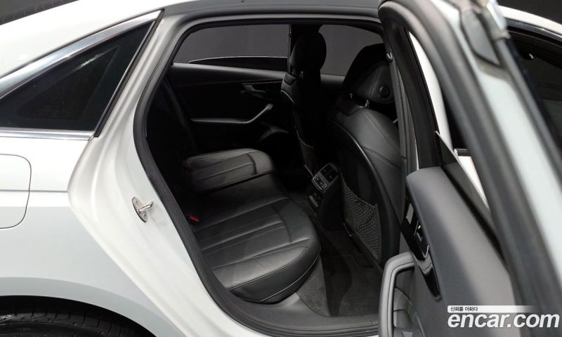 Audi A4 40 TFSI Premium