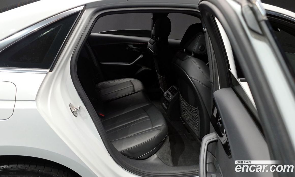 Audi A4 40 TFSI Premium