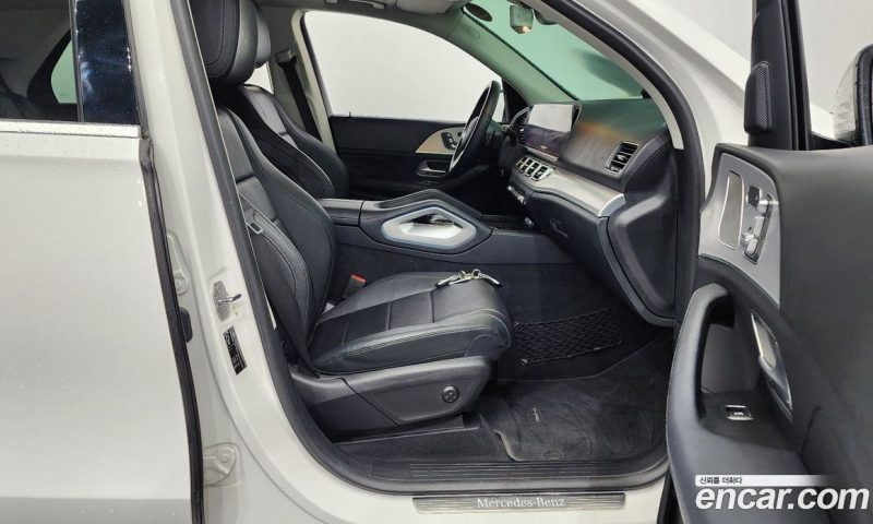 Mercedes Benz GLE-Class GLE300d 4MATIC