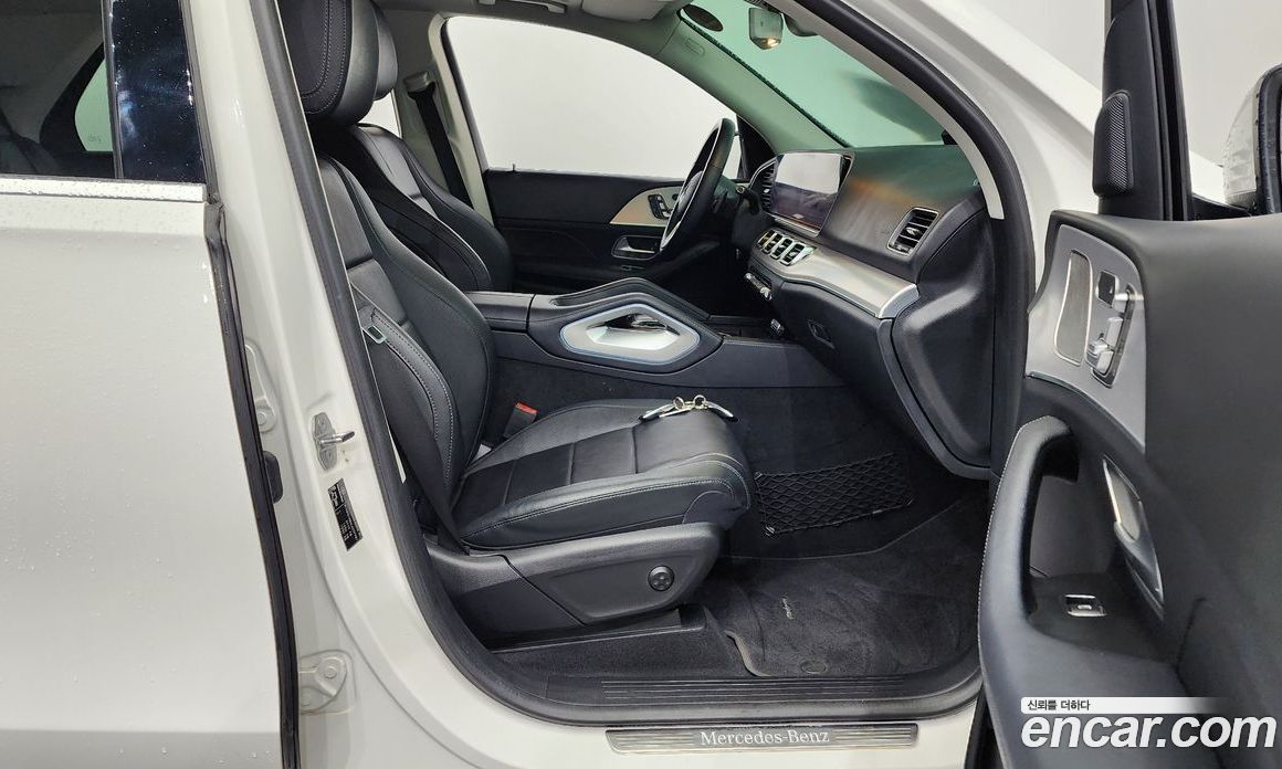 Mercedes Benz GLE-Class GLE300d 4MATIC