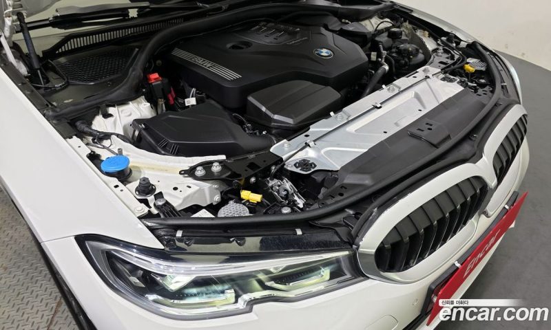 BMW 3-Series i320