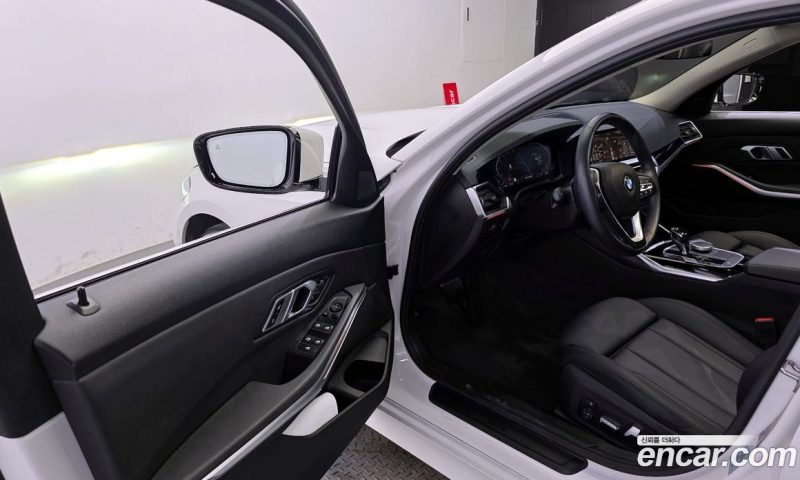 BMW 3-Series i320
