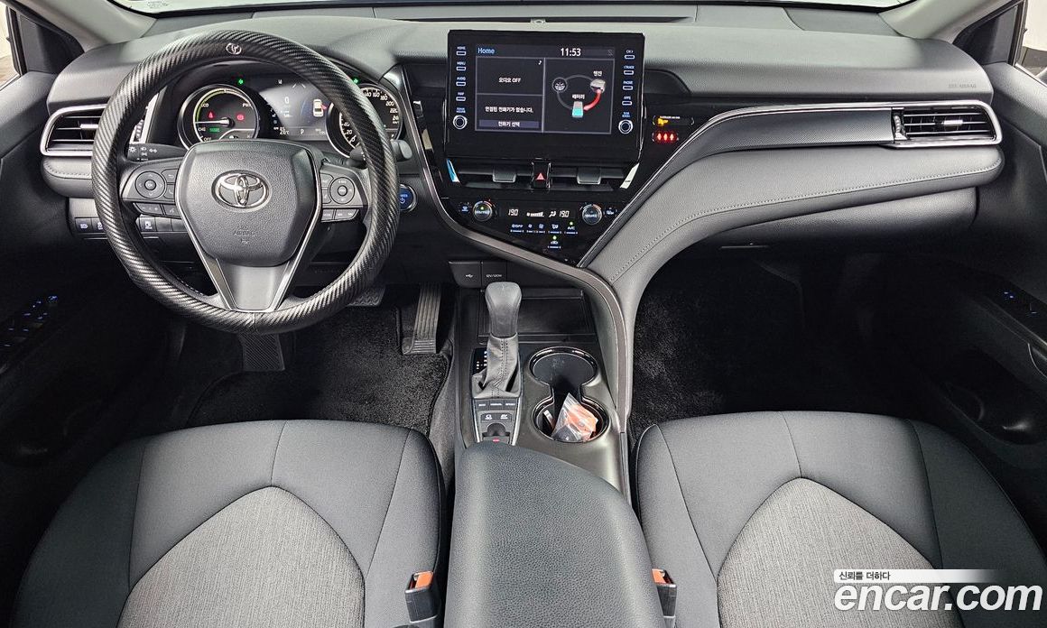 Toyota Camry 2.5 LE Hybrid