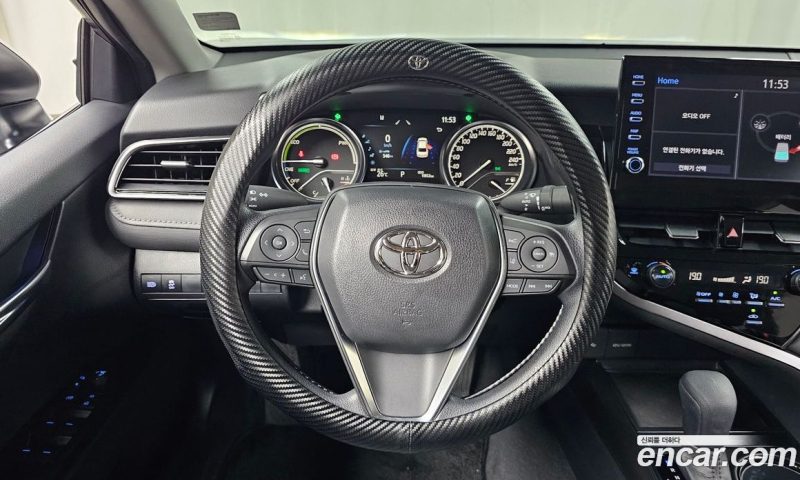 Toyota Camry 2.5 LE Hybrid