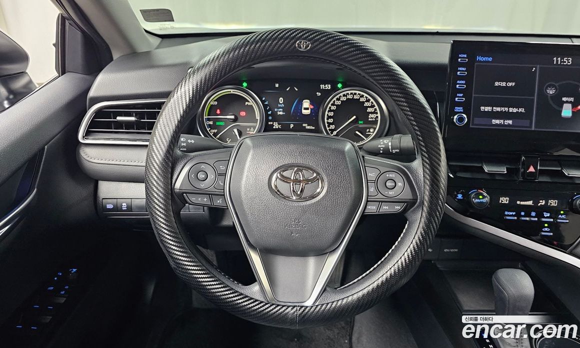 Toyota Camry 2.5 LE Hybrid