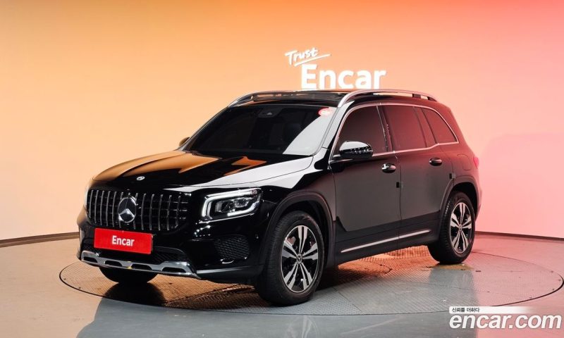 Mercedes Benz GLB-Class GLB220