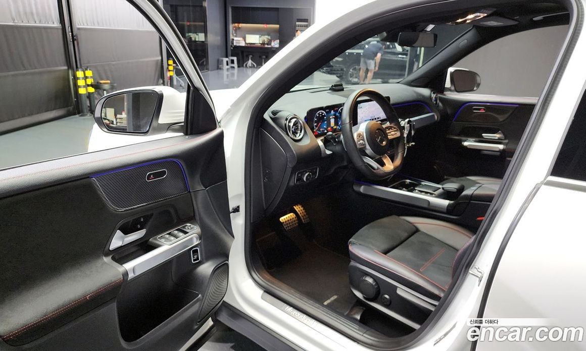 Mercedes Benz GLB-Class GLB250 4MATIC