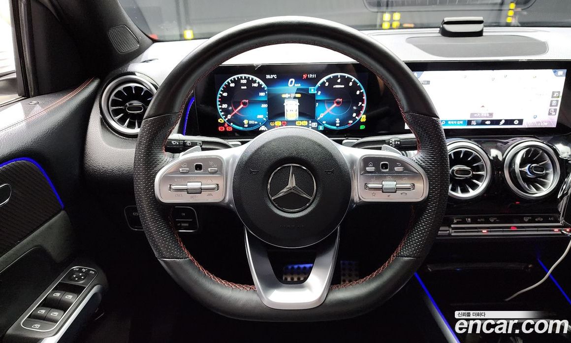 Mercedes Benz GLB-Class GLB250 4MATIC