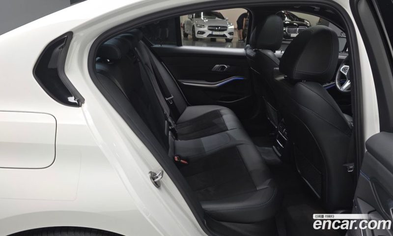 BMW 3-Series i320 M Sport