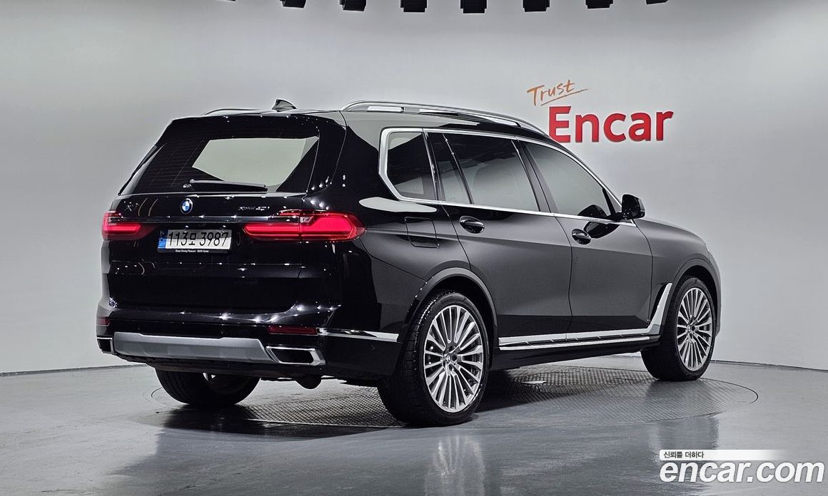 BMW X7 xDrive i40 Design Pure Excellence 7-Seater