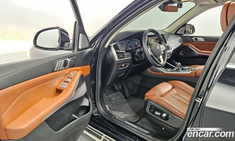 BMW X7 xDrive i40 Design Pure Excellence 7-Seater