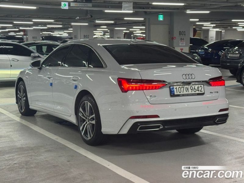 Audi A6 45 TFSI Premium