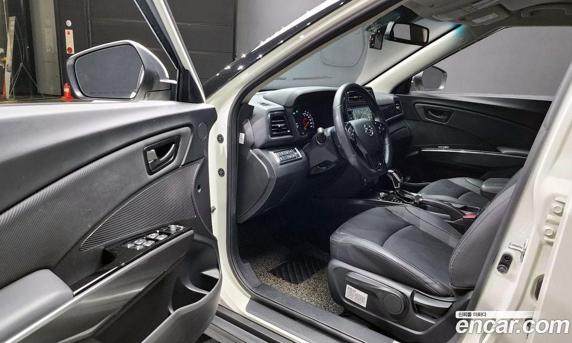 SsangYong Tivoli Gasoline 1.5 2WD