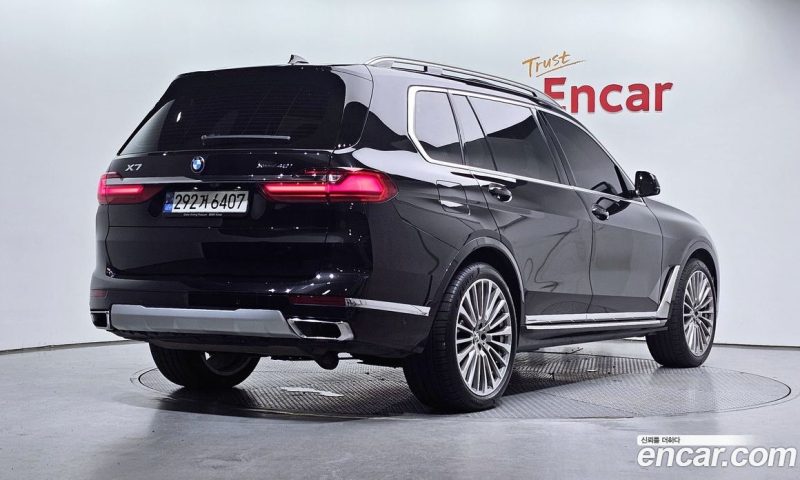 BMW X7 xDrive i40 Design Pure Excellence 7-Seater