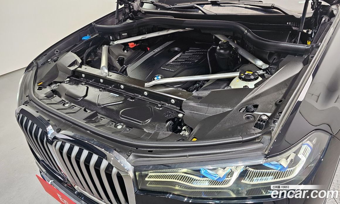 BMW X7 xDrive i40 Design Pure Excellence 7-Seater