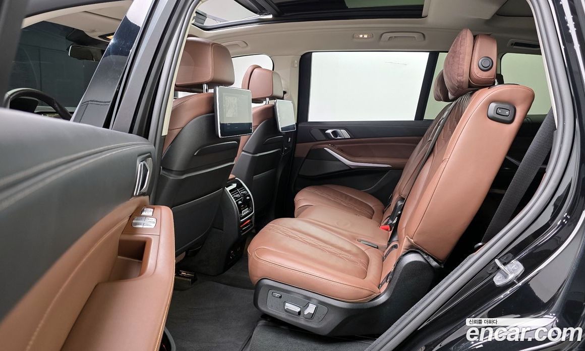 BMW X7 xDrive i40 Design Pure Excellence 7-Seater