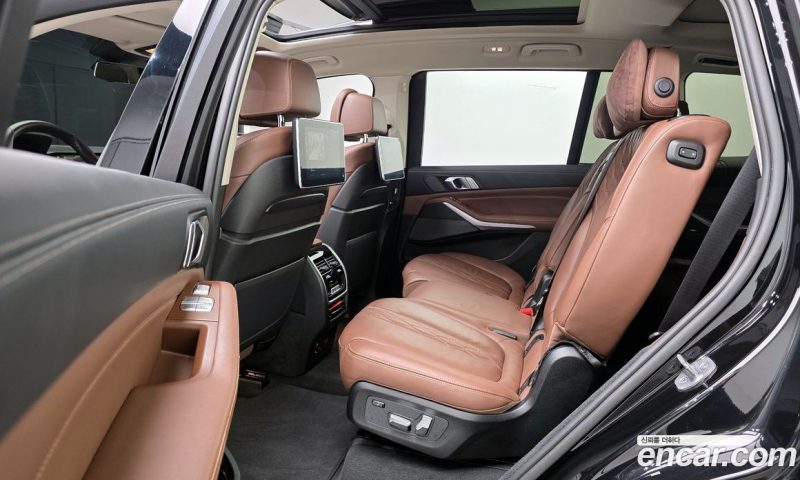 BMW X7 xDrive i40 Design Pure Excellence 7-Seater