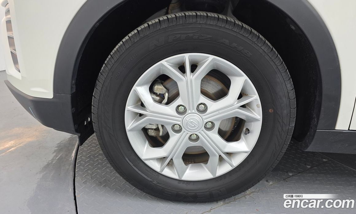 SsangYong Tivoli Gasoline 1.5 2WD
