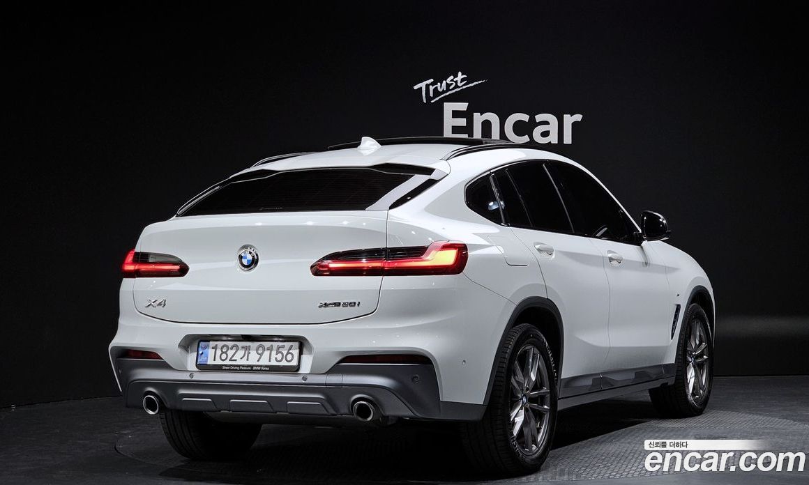 BMW X4 xDrive20i M Sports X Onlile Exclusive Edition