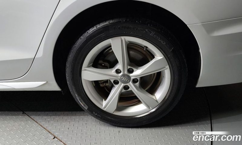 Audi A4 40 TFSI