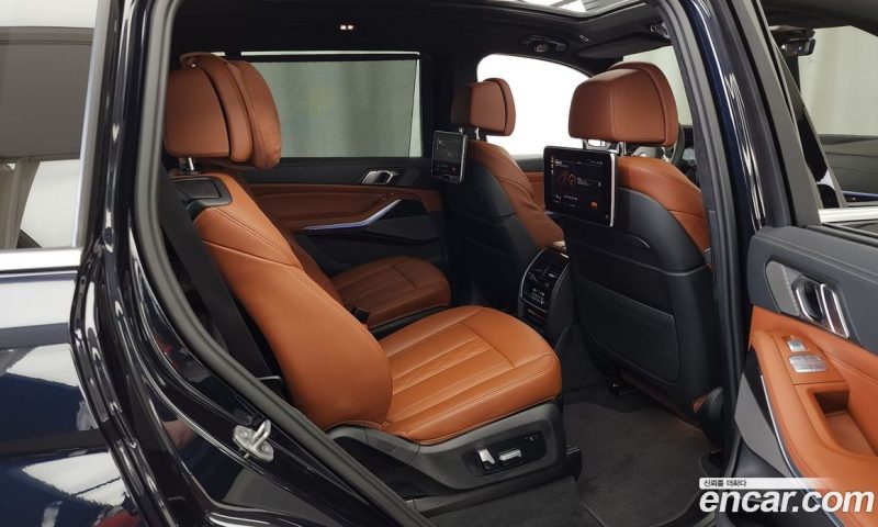 BMW X7 xDrive i40 M Sport 6STR